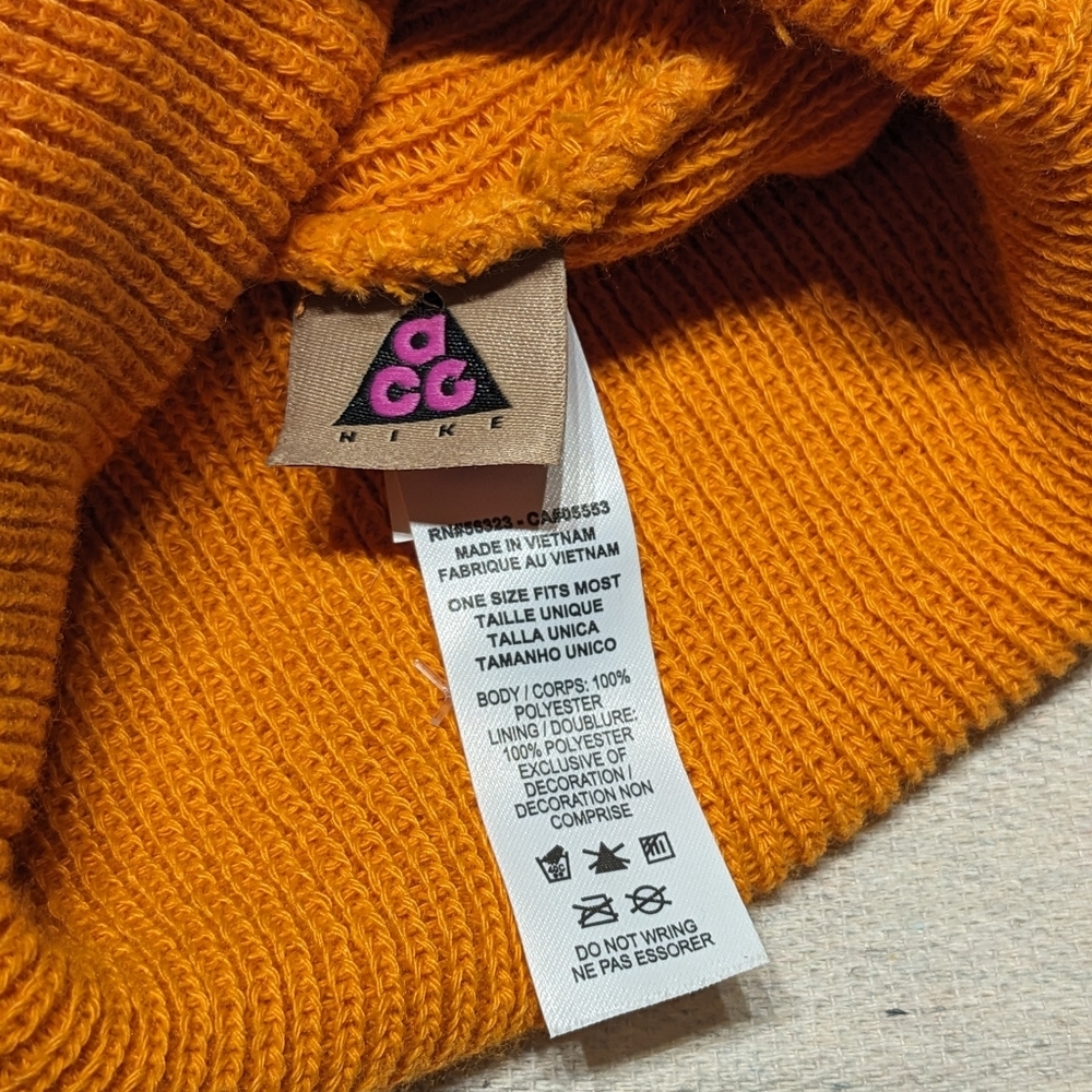 New Nike ACG Beanie hat - Picture 3 of 4